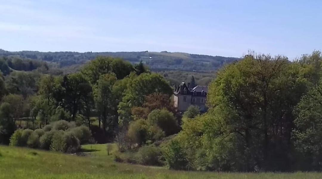Domaine Du Castellare Bed and Breakfast Le Chalard Exteriör bild